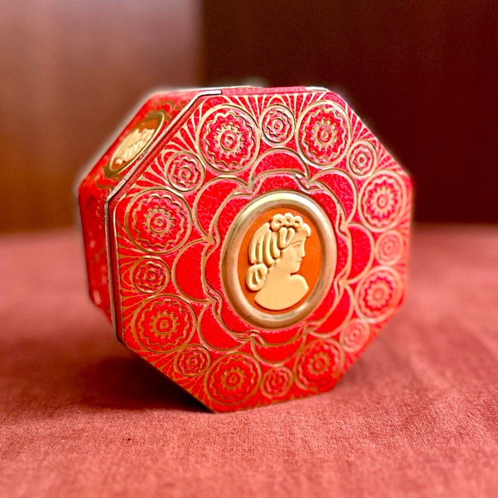 Vintage Metal Cameo Box